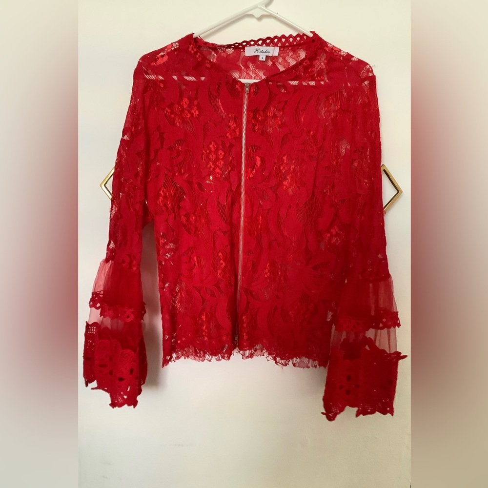 First picture is the front second picture is the back